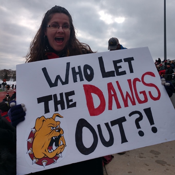 Meet your Posher, Gretchen - Picture 1 of 1